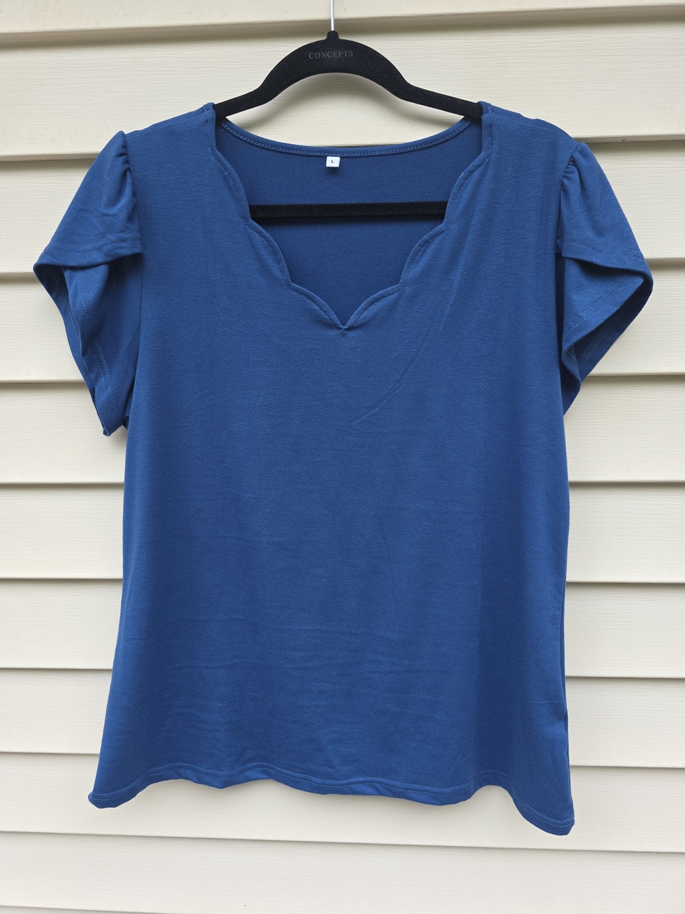 Women’s Scalloped V-Neck Short Sleeve Top - Blue
